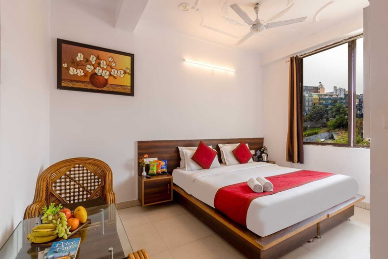Room 4, Hotel Indra By Classic Crown, Garhwal