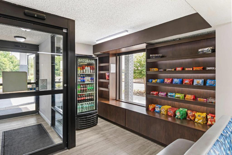 Food & Drinks 3, Quality Inn Clinton - Laurens I-26, Laurens