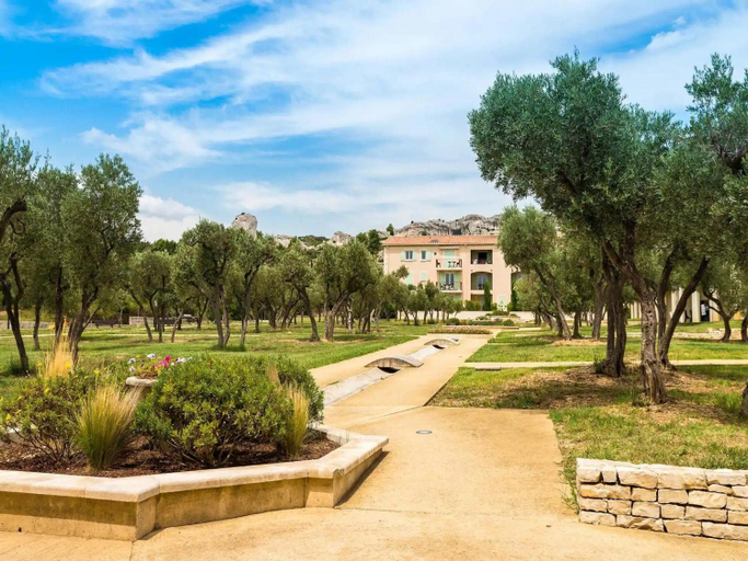 Exterior view 4, Duplex apartment near Maussane-les-Alpilles, Bouches-du-Rhône