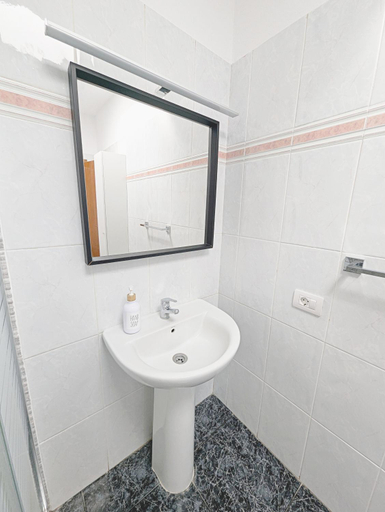 Bathroom 2, Apartamentos Luymar vista al mar y piscina, Santa Cruz de Tenerife