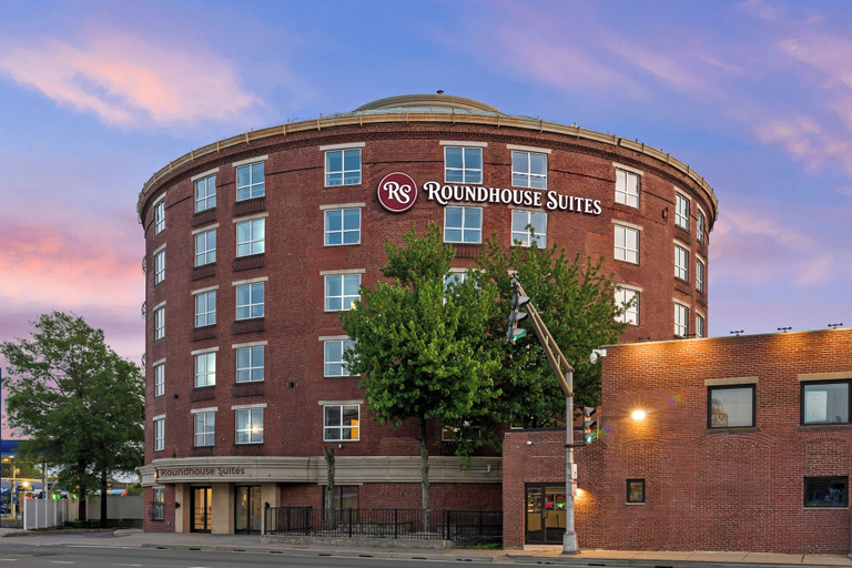Exterior & Views 2, Roundhouse Suites, Boston