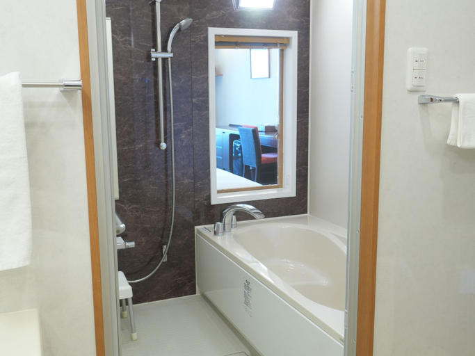 Bathroom 5, SAKURA RESORT HOTEL ISHIGAKI, Ishigaki