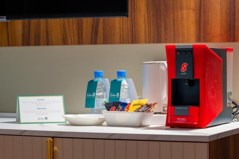 Food and drink, Raleen Hotel