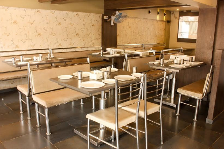 Food & Drinks, Hotel Anugraha, Kolhapur