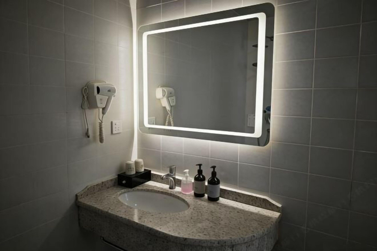 Bathroom 4, Xingyu Hotel (Beijing Daxing Caiyu Branch), Beijing
