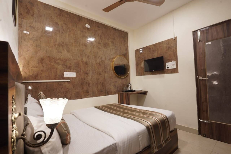 Room 3, Imperial Palace, Bangalore
