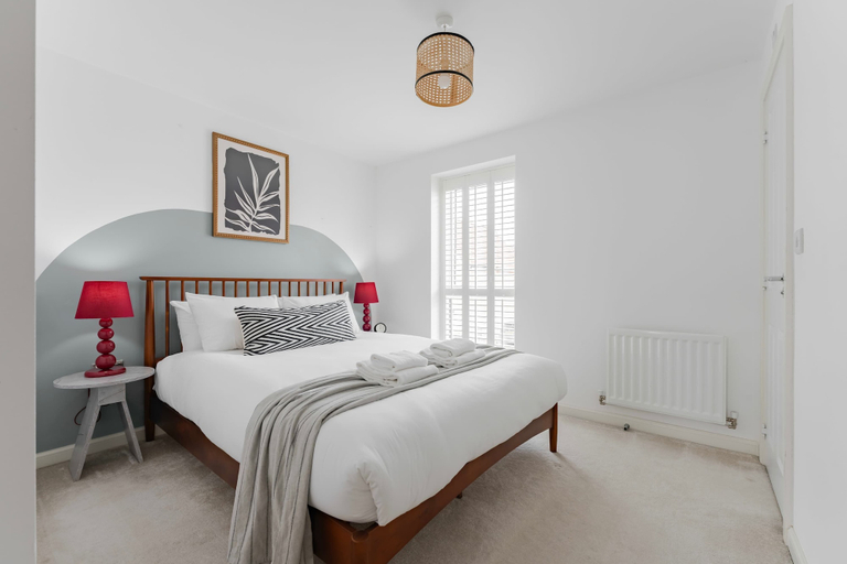 Room 5, Host Stay - Gladiator Getaway, Cambridgeshire