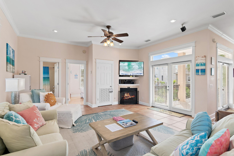 Living area 3, The Mermaid, Walton