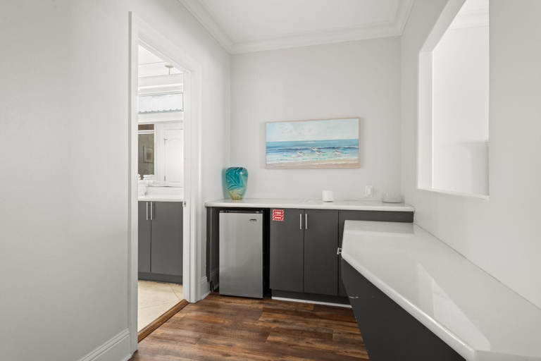 Interior 5, The Hammock Dunes Collection, Baldwin
