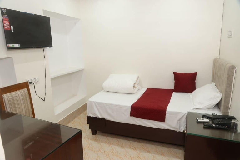 Room 5, Hotel Om Palace, Gwalior