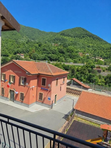 Property grounds, da sandra, Genova