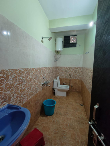 Bathroom 2, Baba Benison Resort And Restaurant, Nainital
