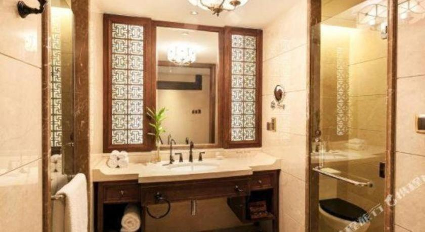 Bathroom 5, Dockside Boutique Hotel, Jiaxing
