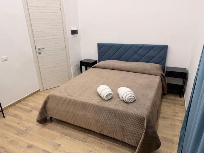 Room 5, Airport Napoli 2, Napoli