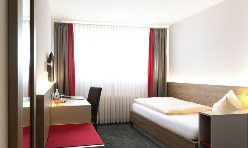 Room 3, Hotel Restaurant Bierhäusle, Freiburg im Breisgau