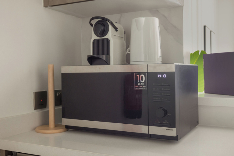 Microwave, Silkhaus Yas Golf Collection, Yas Island