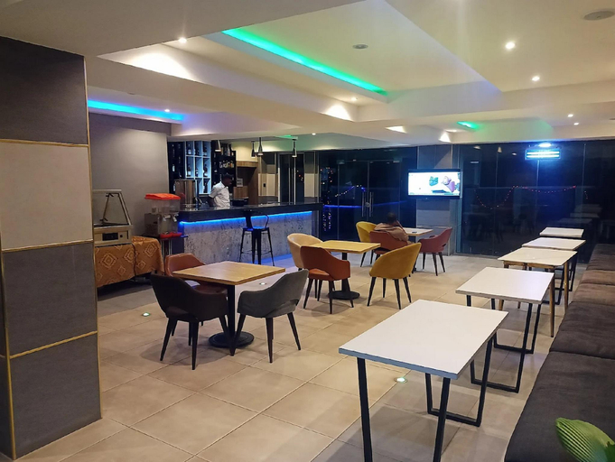 Food & Drinks 4, Parklane Hotels Limited, Mushin