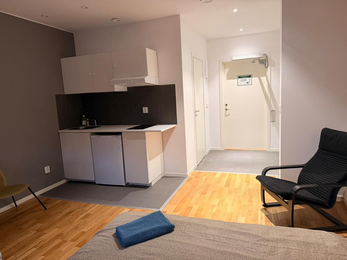 Room 4, Studio for 2-4 People no 19 With Parking, Sollentuna