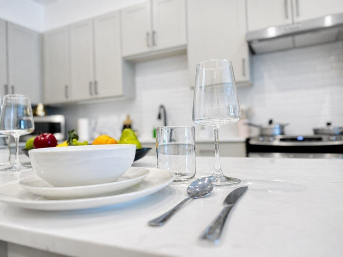 Private kitchen 2, Stunning 1BR Getaway I Washer-Dryer&Pool, Grayson
