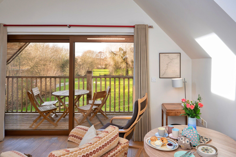 Living room 3, Peaceful Oswestry Canalside Apartment, Shropshire