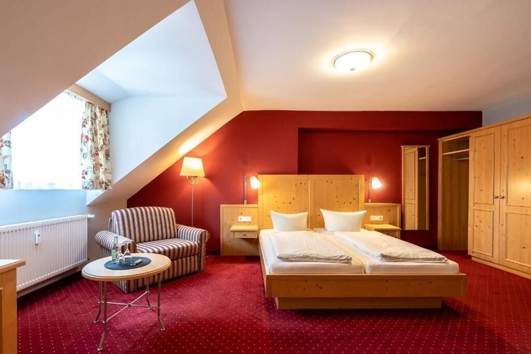 Bedroom 4, Hotel Vollmann, Weilheim-Schongau