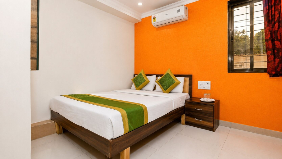 Room 3, Glitz Uni Ted -Nr Powai IIT & Boomerang, Mumbai Suburban