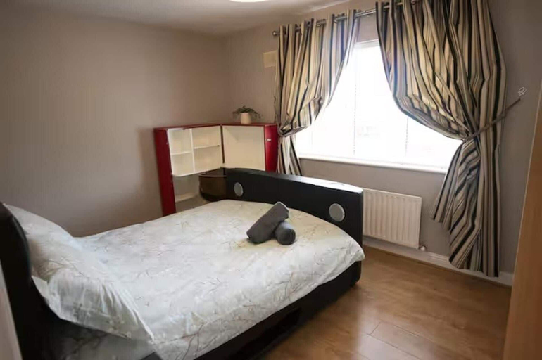 Room 3, 2 Bed House - Sleeps 4 - Pets - Parking - Wifi, Dublin