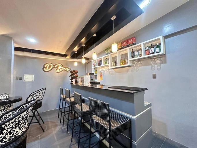 Food & Drinks, D' Beach Resort, Puerto Princesa City