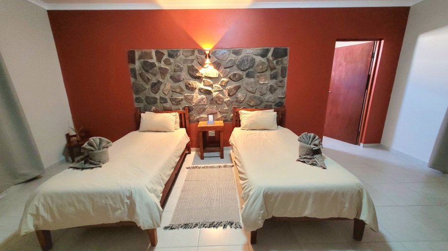 Bedroom 2, Mondjila Safari Camp - Campsite, Outjo