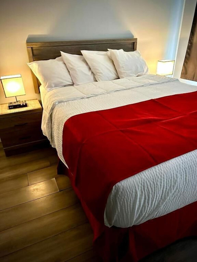 Room 2, Aberdeen Motel, Inverness