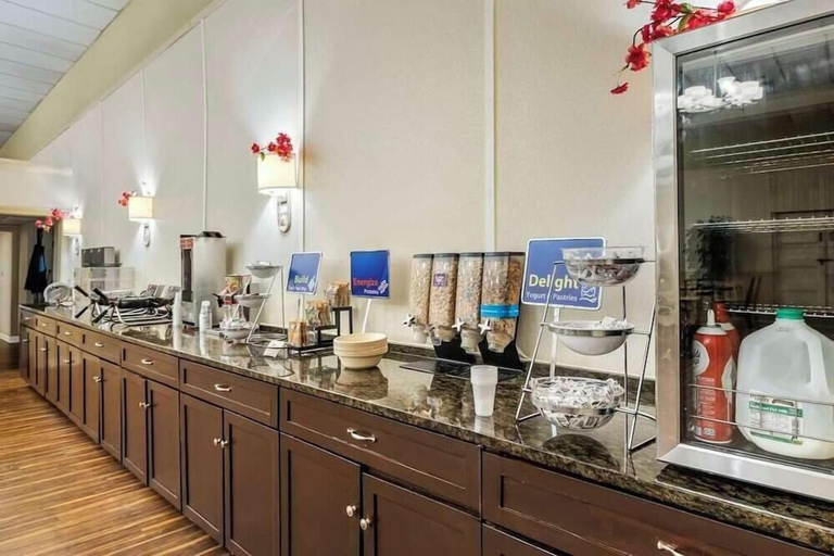 Dining 5, Best Western Watertown Fort Drum, Jefferson