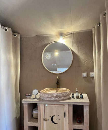 Bathroom 4, Lunara Camp, Errachidia