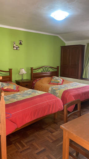 Bedroom 5, Santa Cecilia, Oropeza