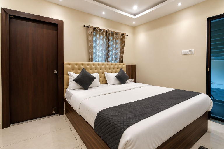 Room 4, Hotel King's Kalinga-Nr Bhuasuni Temple, Khordha