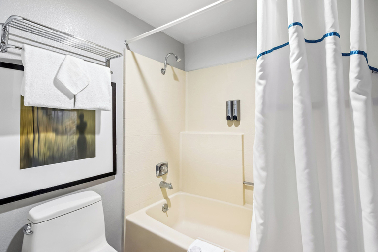 Bathroom 4, HomeTowne Studios by Red Roof Ridgecrest, Kern