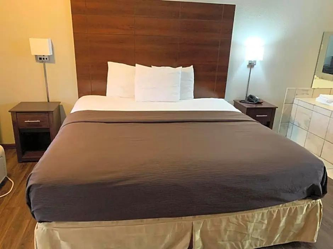 Bedroom 4, GOVERNORS INN, Cleveland