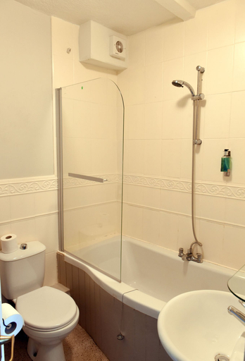 Bathroom 3, The Black Bull Hotel, Cumbria