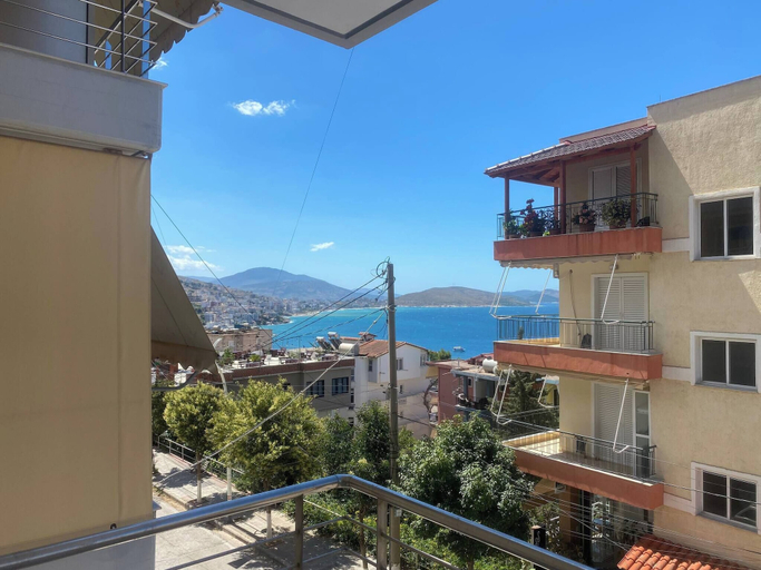 Balcony 2, Exquisite Blue Breeze - Free Parking Apartment, Sarandës