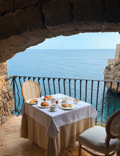 Outdoor dining, The Story Hotel, Tiranës