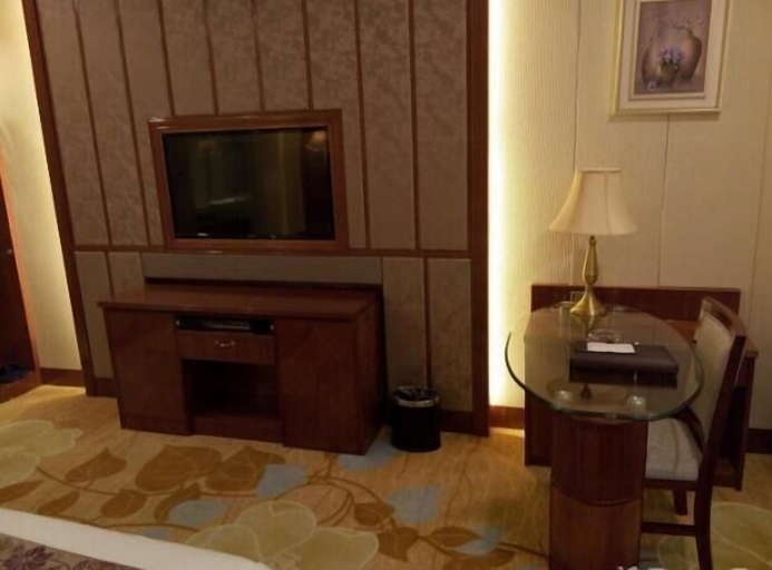 Bedroom 2, Hengxian Longxiang Crown Hotel, Nanning