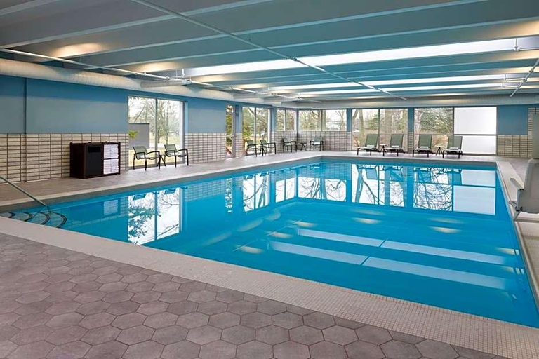 Sport & Beauty, Sunbridge Hotel and Conference Centre Sarnia/Point, Lambton