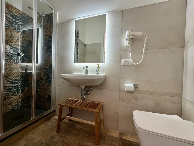 Bathroom 3, B&B Chimenea, Catania