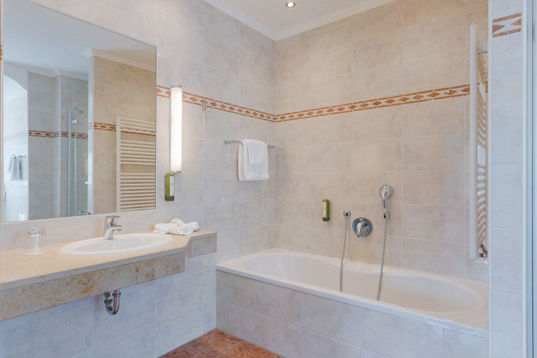 Bathroom 5, Hotel Salzburger Hof , Sankt Johann im Pongau