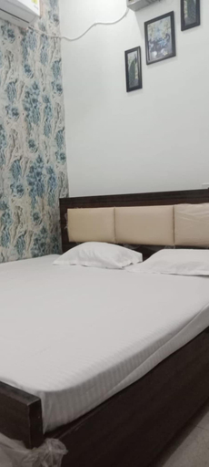 Room 3, Mangalam Guest House, Jaunpur