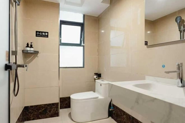 Bathroom 2, Xingelin Business Hotel, Huangshi
