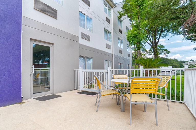 Exterior & Views 2, Sleep Inn & Suites Pensacola - University Area, Escambia
