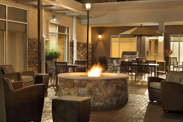 Food & Drinks 5, Residence Inn Winston-Salem Hanes Mall, Forsyth