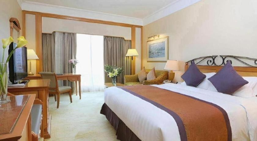 Bedroom 2, Regency Hotel, Shantou