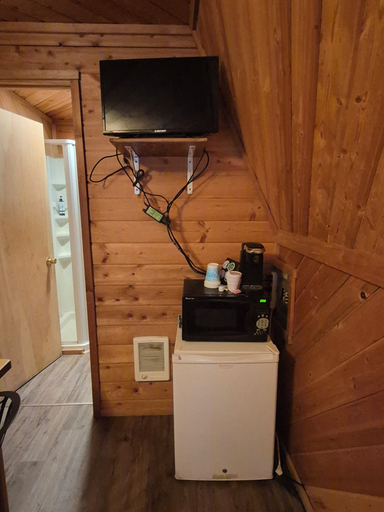 Interior, Aurora Resort, Flathead