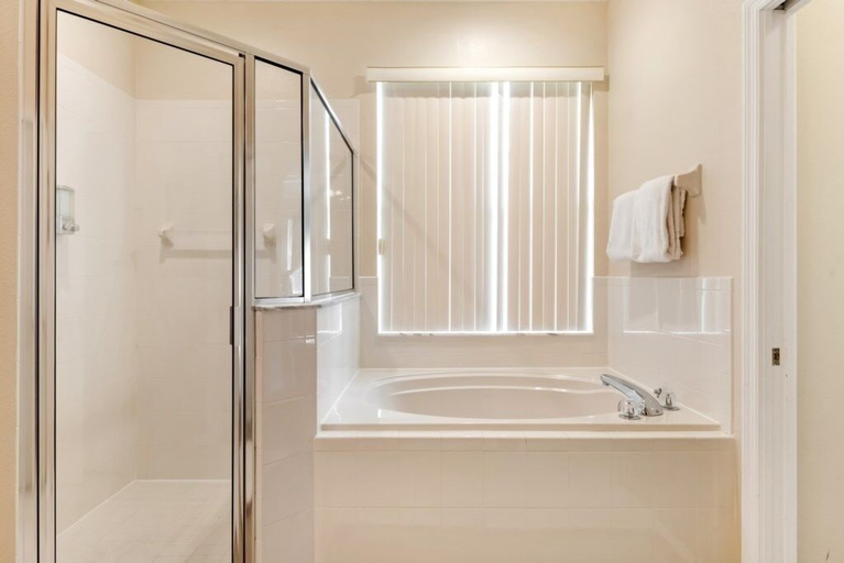 Bathroom 3, Calabay Charm 4 Bedroom Home, Polk